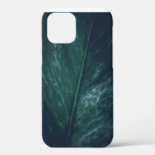 Donkere sombere blad bloemendesign iPhone 12 hoesje
