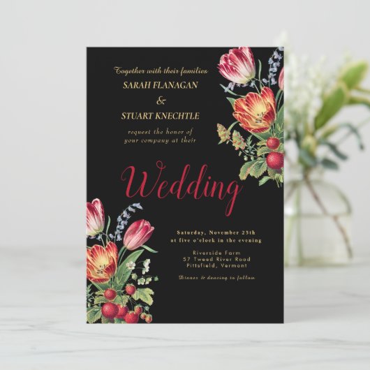 Donkere Tulpen Aardbeien Foto QR Code Bruiloft Kaart (Staand voorkant)