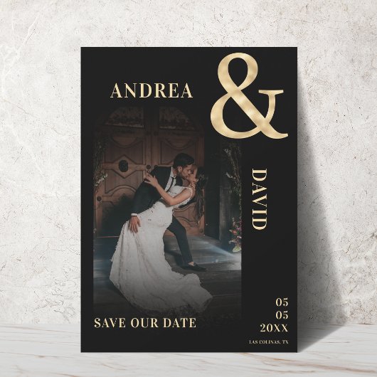 Donkere vervaagde foto & gouden ampersand Zwart Hu Save The Date