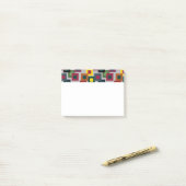 Donkere vierkantjes op licht post-it® notes (Op bureau)