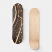 Donkere walnoot houtnerf met sprankelende gouden r persoonlijk skateboard (Voorkant)