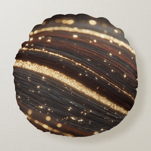 Donkere walnoot houtnerf met sprankelende gouden r rond kussen (Voorkant)