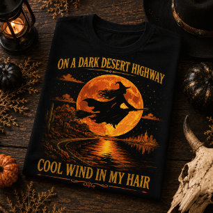 Donkere Woestijn Snelweg Heks Halloween Maan T-shirt