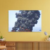 Donkere wolken rook en vuur ontstaan 2 canvas afdruk (Insitu (Woonkamer))