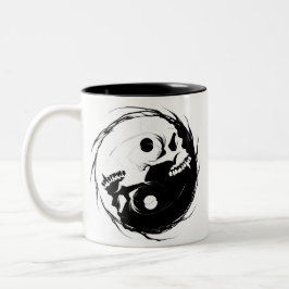 Donkere yin yang religieus symbool tweekleurige koffiemok