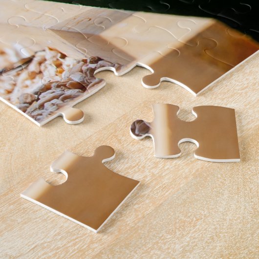 Donkere zeevogel-eetkokosnoot legpuzzel (Zijkant)