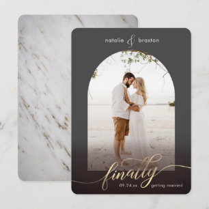 Donkergrijs, eindelijk getrouwd en venster foto save the date