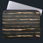 Donkergrijs en Roos kleurengoudpatroon Laptop Sleeve<br><div class="desc">Donkere dray en roos goud moderne hand maakte strepen patroon.  monogram in verzadigd zuiver zwart.</div>