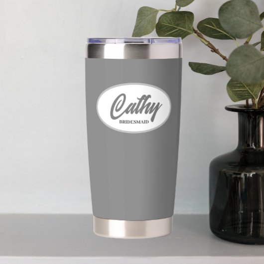 Donkergrijs gestileerde bruiloft bruidsmeisje geïsoleerde drinkbeker