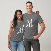 Donkergrijs Initiaal Letter Monogram Modern T-shirt (Unisex)