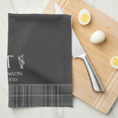 Donkergrijs Tartan Custom Monogram Houtskool Grijs Theedoek (Quarter Fold)