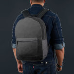 Donkergrijs verloop geometrisch netpatroon bedrukte rugzak<br><div class="desc">Donkergrijze Gradient Geometric Mesh Pattern Gedrukte Rugzak. Cool mode accessoire tas voor iedereen. Donkergrijs driehoekig geometrisch gaas met een licht tot donker ombre verloopontwerp.</div>