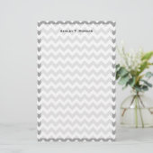 Donkergrijs Wit Chevron Zig-Zag Patroon Briefpapier (Staand voorkant)