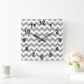 Donkergrijs Wit Chevron Zig-Zag Patroon Vierkante Klok (Huis)