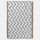 Donkergrijs wit groot Chevron ZigZag patroon Deken (Voorkant Verticaal)