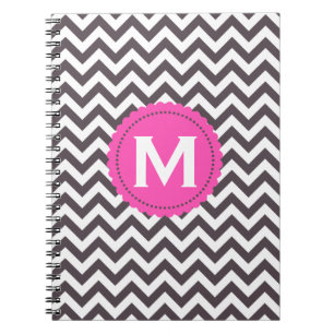 Donkergrijs wit monogram Chevron Pattern Notitieboek