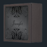 Donkergrijze metaaltextuur & zwarte  kant premium decoratie doosje<br><div class="desc">Donkergrijze tinten getextureerd metallic zien er eenvoudig en elegant uit met zwart   en elegant bloemig kant en wervelingen. Aangepast en optioneel monogram</div>