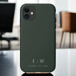 Donkergroen Elegant Modern Minimalistisch Monogram Case-Mate iPhone Case<br><div class="desc">Verhoog uw smartphone met onze Classic Elegant Modern Minimalist Monogram Naam iPhone Case. Dit zorgvuldig ontworpen hoesje combineert tijdloze verfijning met hedendaags minimalisme. Het is gemaakt tot in de perfectie en beschermt niet alleen uw apparaat, maar voegt ook een vleugje gepersonaliseerde stijl toe. De opties voor monogram en naamaanpassing maken...</div>