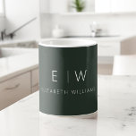 Donkergroen Elegant Modern Minimalistisch Monogram Koffiemok<br><div class="desc">Verhoog je ochtendroutine met onze Dark Green Modern Minimalist Monogram Name Coffee Mok. Deze strakke en stijlvolle mok brengt een vleugje eigentijdse elegantie in uw dagelijkse koffieritueel. Het is gemaakt met kwaliteit in het achterhoofd en heeft een minimalistisch design in klassiek zwart-wit, waardoor het een veelzijdige aanvulling is op uw...</div>