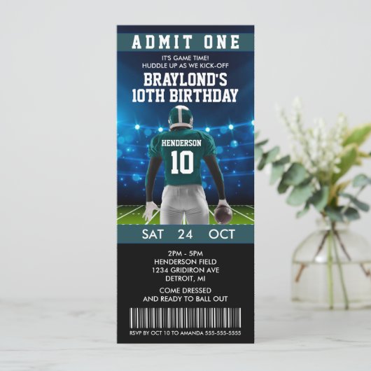 Donkergroen Football Ticket Verjaardagsuitnodiging Kaart (Staand voorkant)