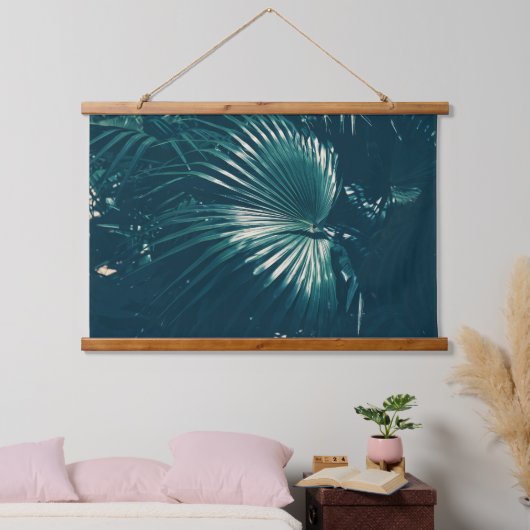 Donkergroen palmblad hangend wandkleed (Slaapkamer)