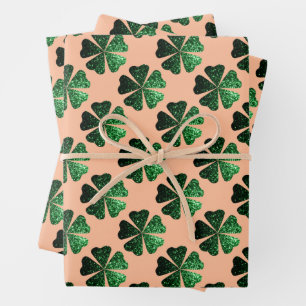 Donkergroen sparkly Shamrock patroon op perzik Inpakpapier Vel