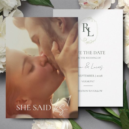 Donkergroen & Wit Bloemen Monogram Foto Bruiloft Aankondiging