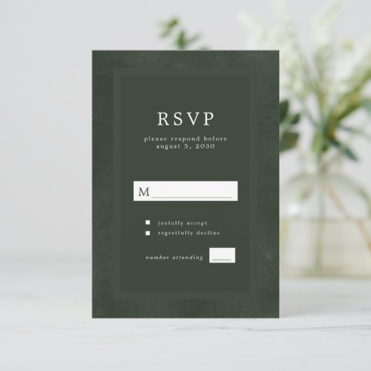 Donkergroene moderne typografie elegante bruiloft RSVP kaartje (Staand voorkant)