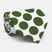 Donkergroene polkadots op witte maatwerk das (Opgerold)