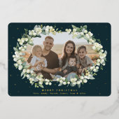 Donkergroene sneeuwbes + kerstfoto met eucalyptus folie feestdagenkaart (Voorkant)