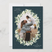 Donkergroene snowberry+Eucalyptus kerstfoto Feestdagenkaart (Voorkant)