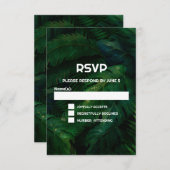 Donkergroene tropische bladeren patroon bruiloft RSVP kaartje (Voorkant / Achterkant)