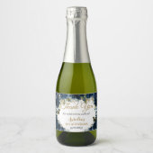 Donkermarineblauw bloemenvlinders Rozen Favor Sparkling Wijnetiket (Voorkant)