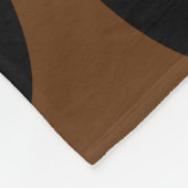 Donkerneutraal chocolade bruin en zwart patroon fleece deken (Hoek)