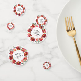 Donkerrode bloemen, met een deuk confetti