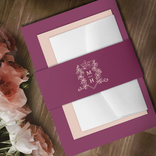 Donkerrode bordeaux perzik kroon monogram bruiloft uitnodigingen wikkel