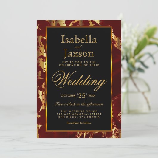 Donkerrode en gouden marmer en zwarte uitnodiging (Staand voorkant)