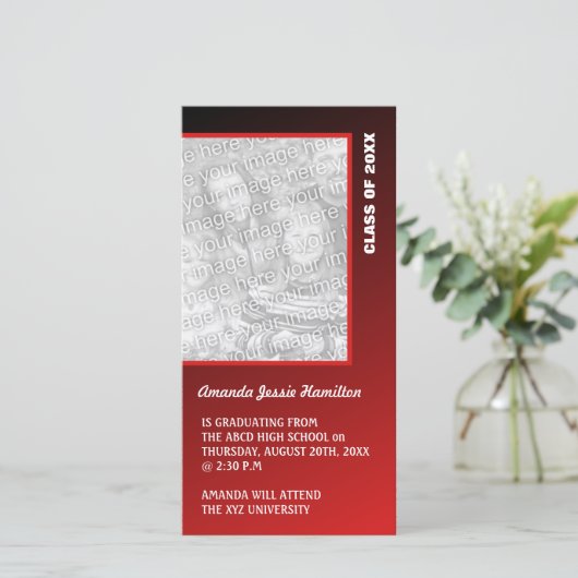Donkerrood Afstuderen aankondiging (Staand voorkant)