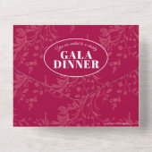 Donkerrood botanisch patroon gala dinegebeurtenis all in one uitnodiging (Achterkant)