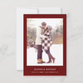 Donkerrood Elegante Tekst en Foto | QR-code bruilo Save The Date (Voorkant)