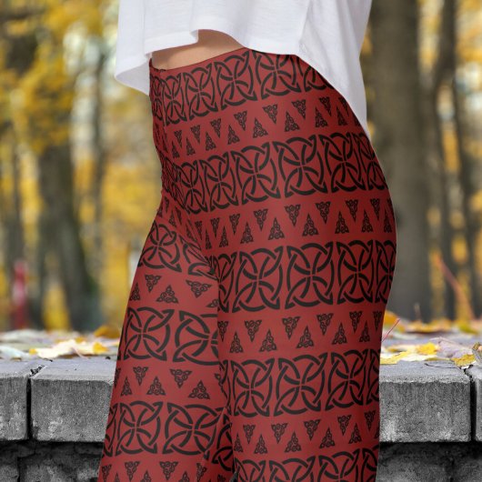 Donkerrood en Black Banded Tribal Pattern Leggings