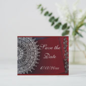 Donkerrood en zilver ontwerp aankondigingskaart (Staand voorkant)