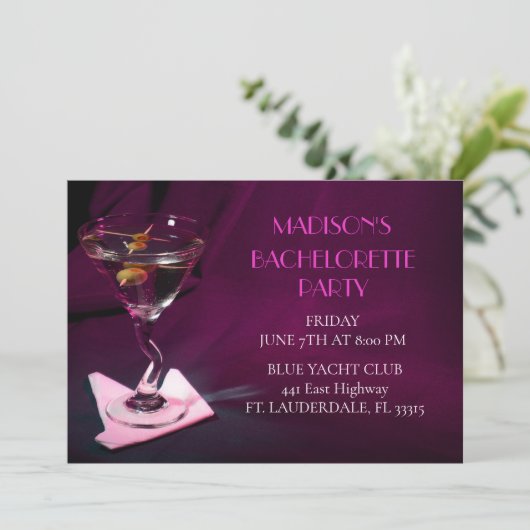 Donkerroze Bachelorette Martini Bruidsfeest Kaart (Staand voorkant)