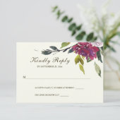 Donkerroze Paarse Floral Waterverf bruiloft RSVP Kaartje (Staand voorkant)