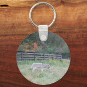 Donkey in een Herfst herfst veld. Sleutelhanger (Voorkant)