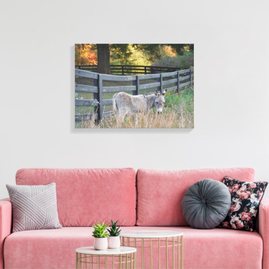 Donkey in een herfst veld canvas afdruk (Insitu (Woonkamer))