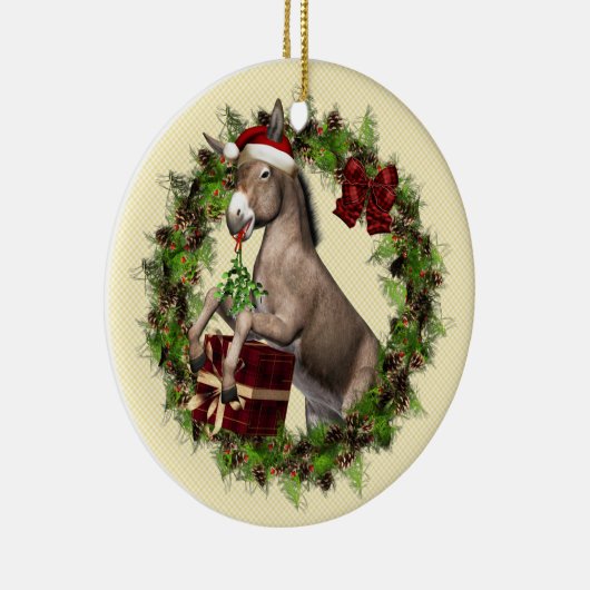 Donkey Wearing Santa Hat in Wreath Round Ornament (Rechts)