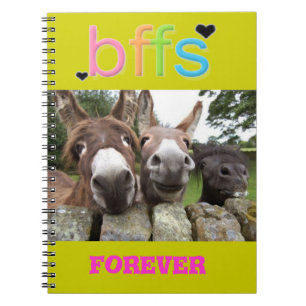 Donkeylaptop van BFF die glimlacht Notitieboek