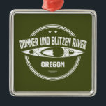 Donner und Blitzen River Oregon Kayaking Metalen Ornament<br><div class="desc">De rivier de Donner en de Blitzen en de vele bijrivieren die zich op de westerne hellingen van het Steens-gebergte in het afgelegen zuidoosten van de Oregon bevinden,  stromen 91 mijl noordwesten naar het nabijgelegen Malheur National Wildlife Refuge.</div>