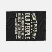 Don't Off Old People The Older We Get The Less Lif Fleece Deken (Voorkant (Horizontaal))